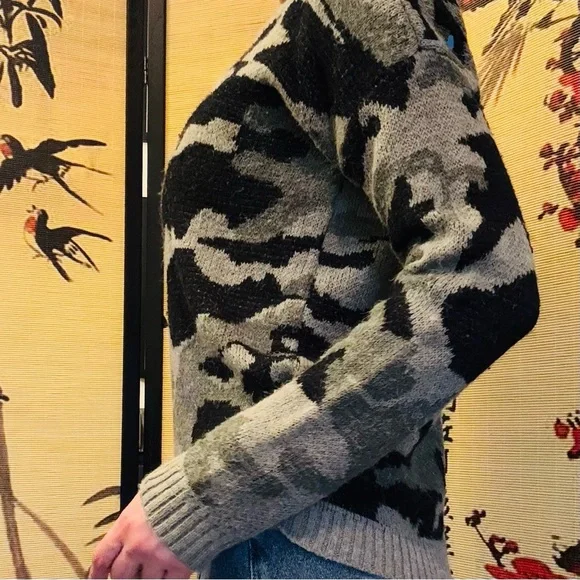 Katsumi Women’s Y2K Retro Camouflage Crewneck Sweater Size M​ - Picture 6 of 12